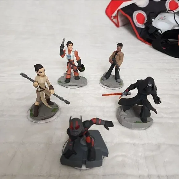 Huge Lot of Disney Infinity Figures/Discs for Xbox 360 - Picture 6 of 15